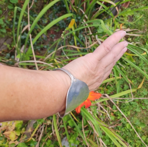 Handmade 80s Silver spoon Artisan bracelet - Picture 3 of 11